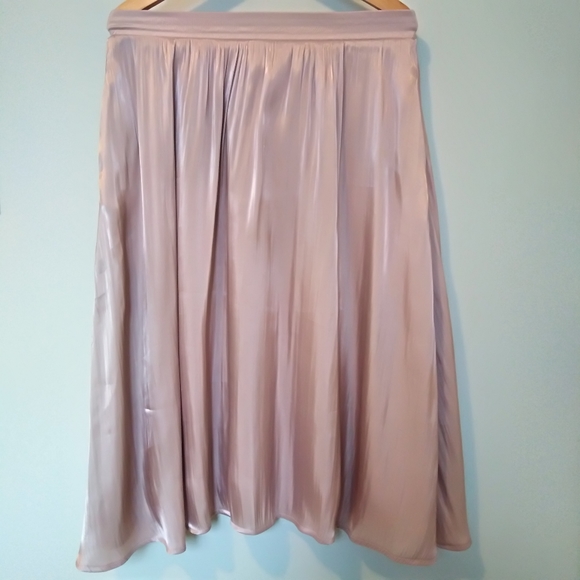 NWOT shinning satin long shirt with lining - Picture 1 of 3